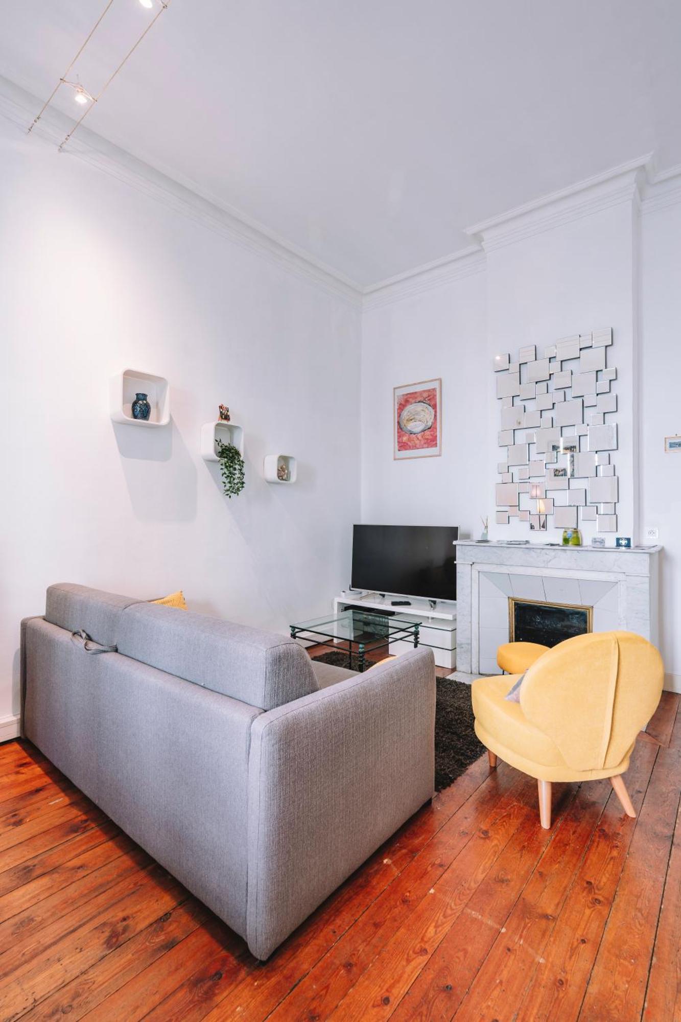 Demeure & Confort Nimes Exterior photo