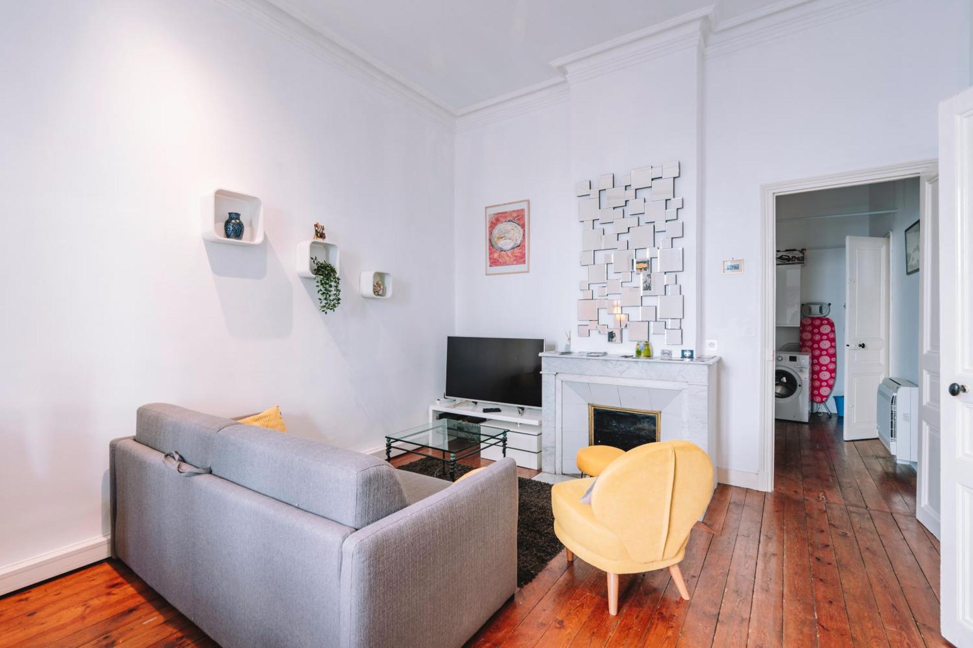 Demeure & Confort Nimes Exterior photo